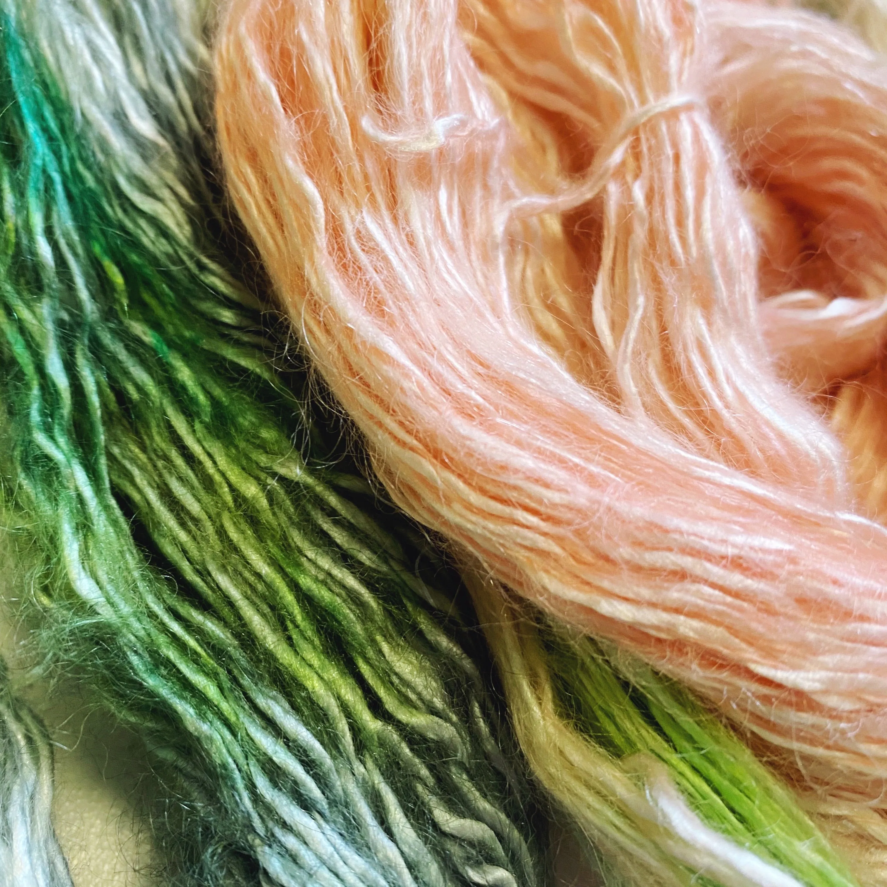 Blushing Lassie - Hand dyed - sock weight yarn - 100g/350m - Kid Silk Fluff