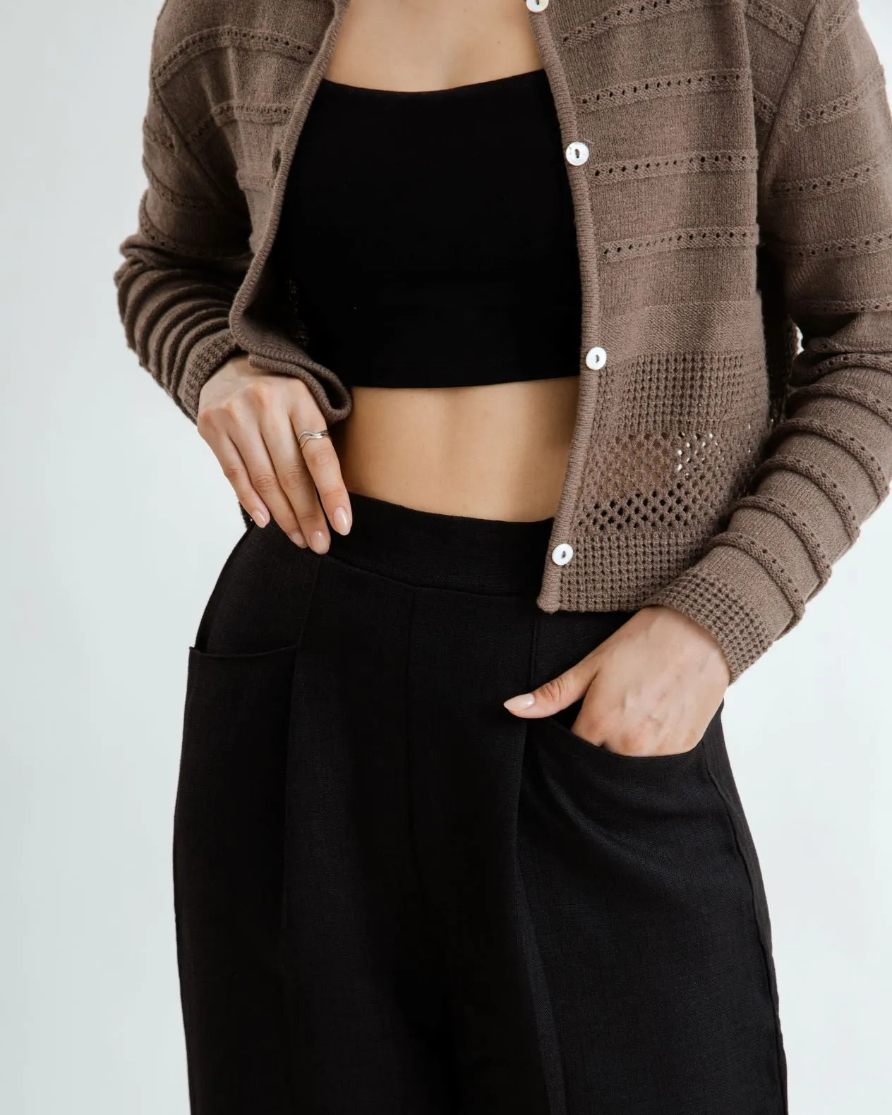 Elastic Waist Pleated Straight Cut Trousers (Black)