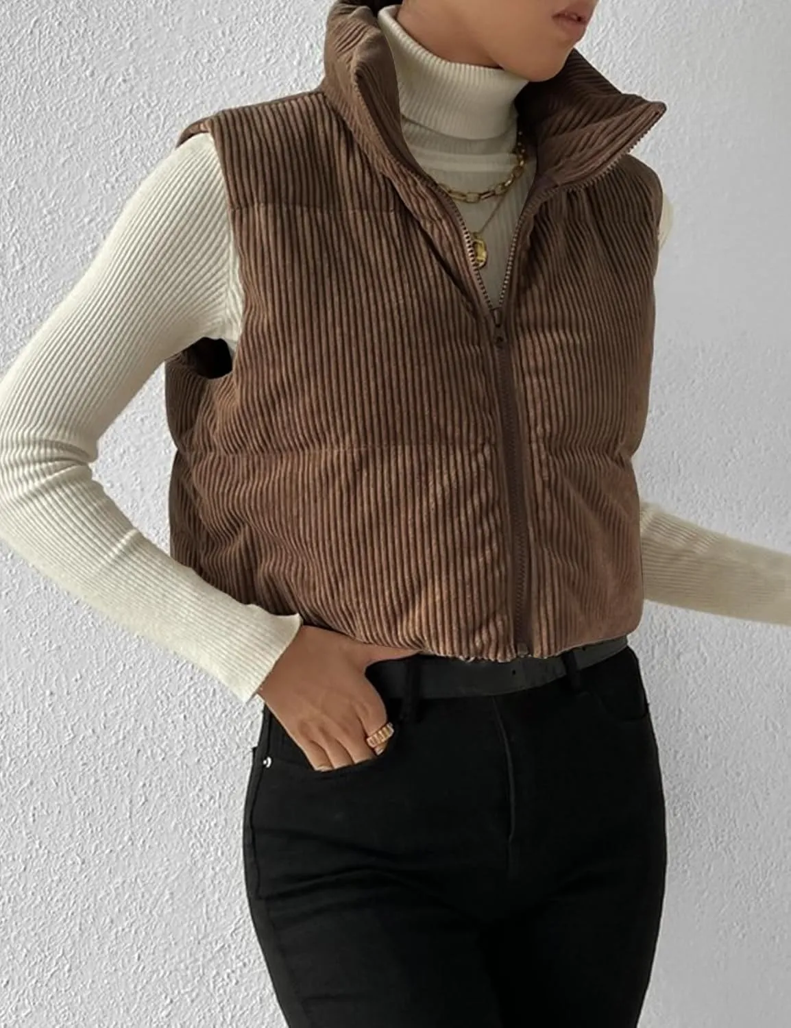 Gihuo Women's Corduroy Puffer Vest Cropped Stand Collar Zip Up Vest Quilted Sleeveless Jackets Gilet
