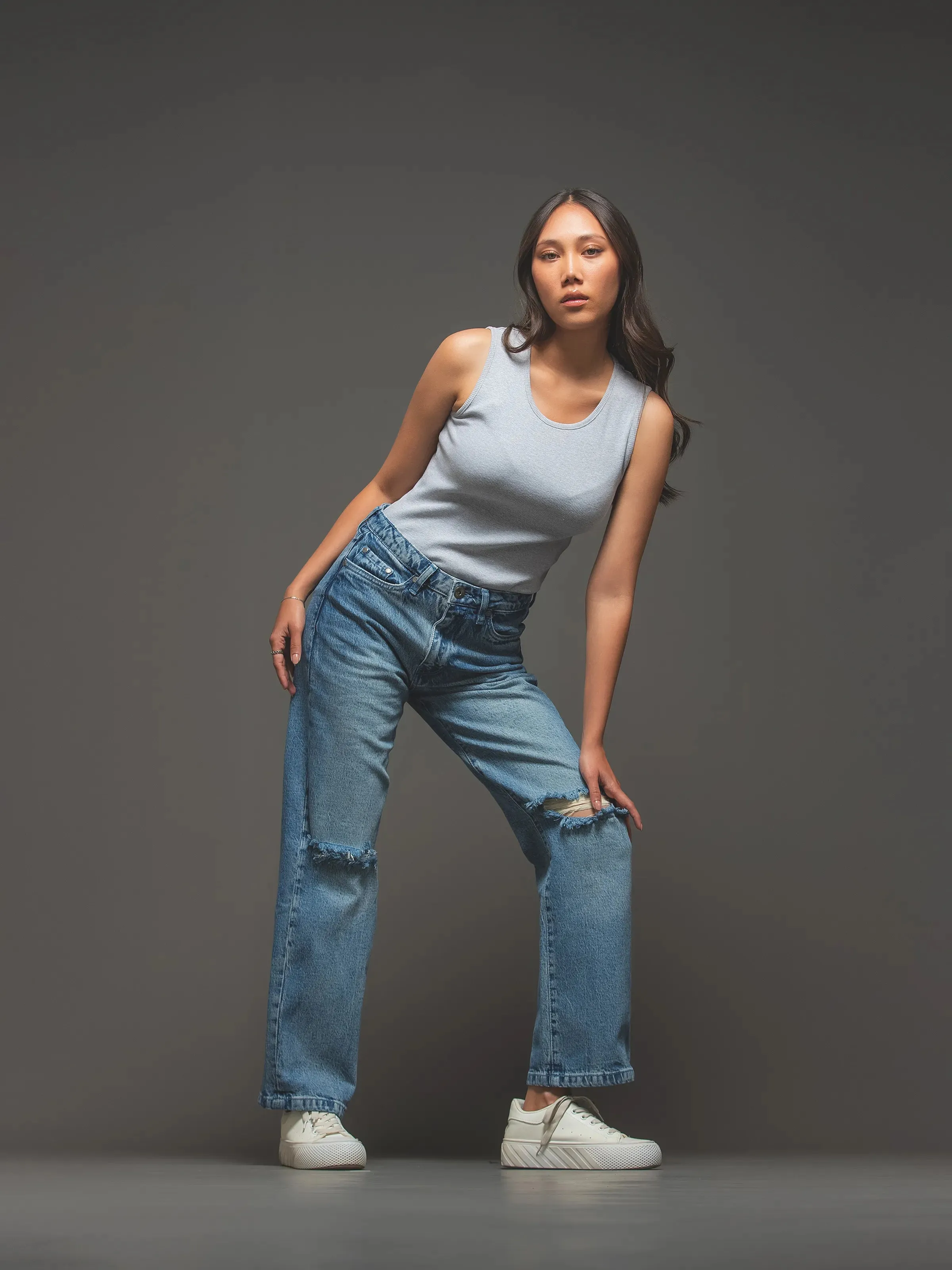 Relaxed Fit Ripped Denim - FWBDP24-007