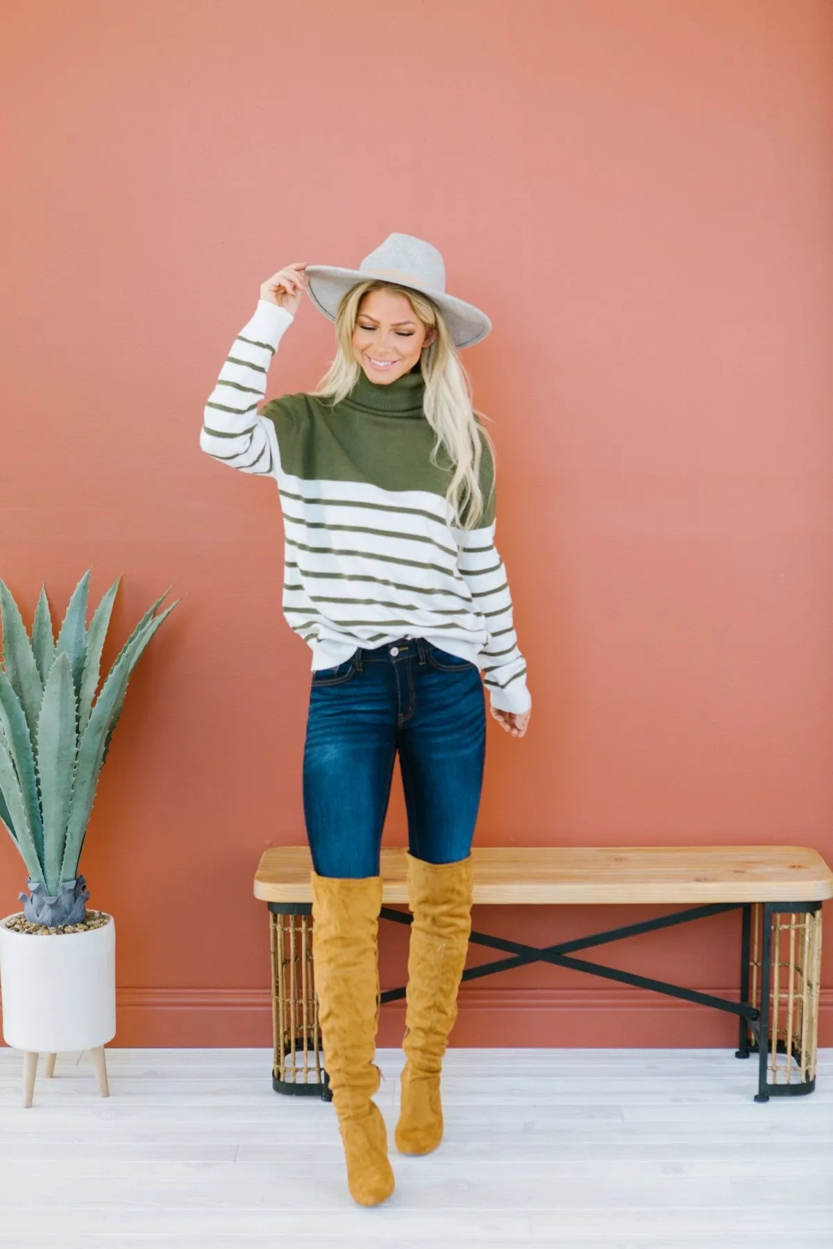 Striped Contrast Turtleneck
