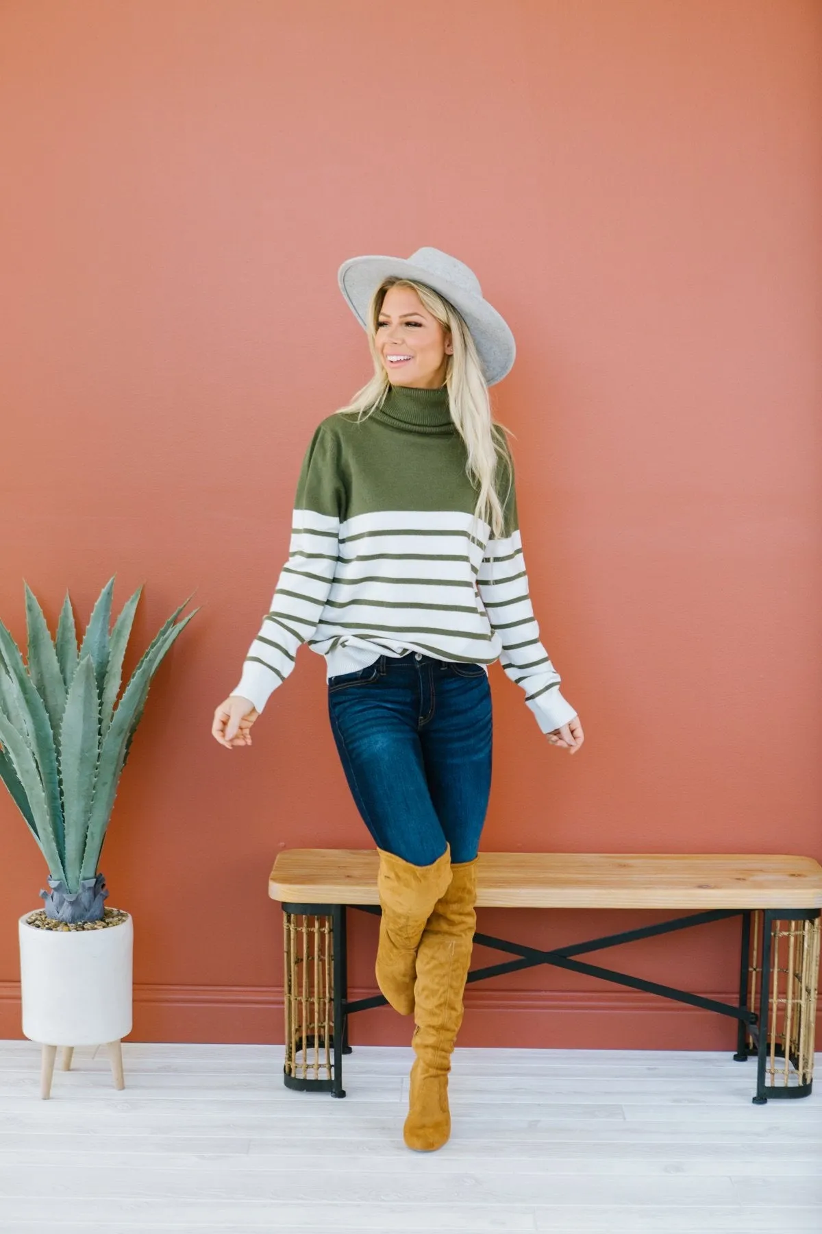Striped Contrast Turtleneck