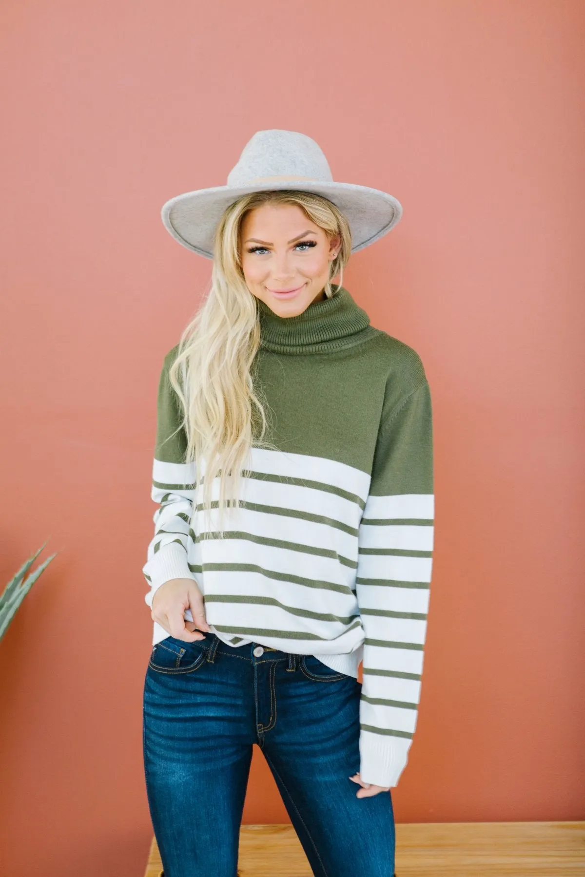 Striped Contrast Turtleneck