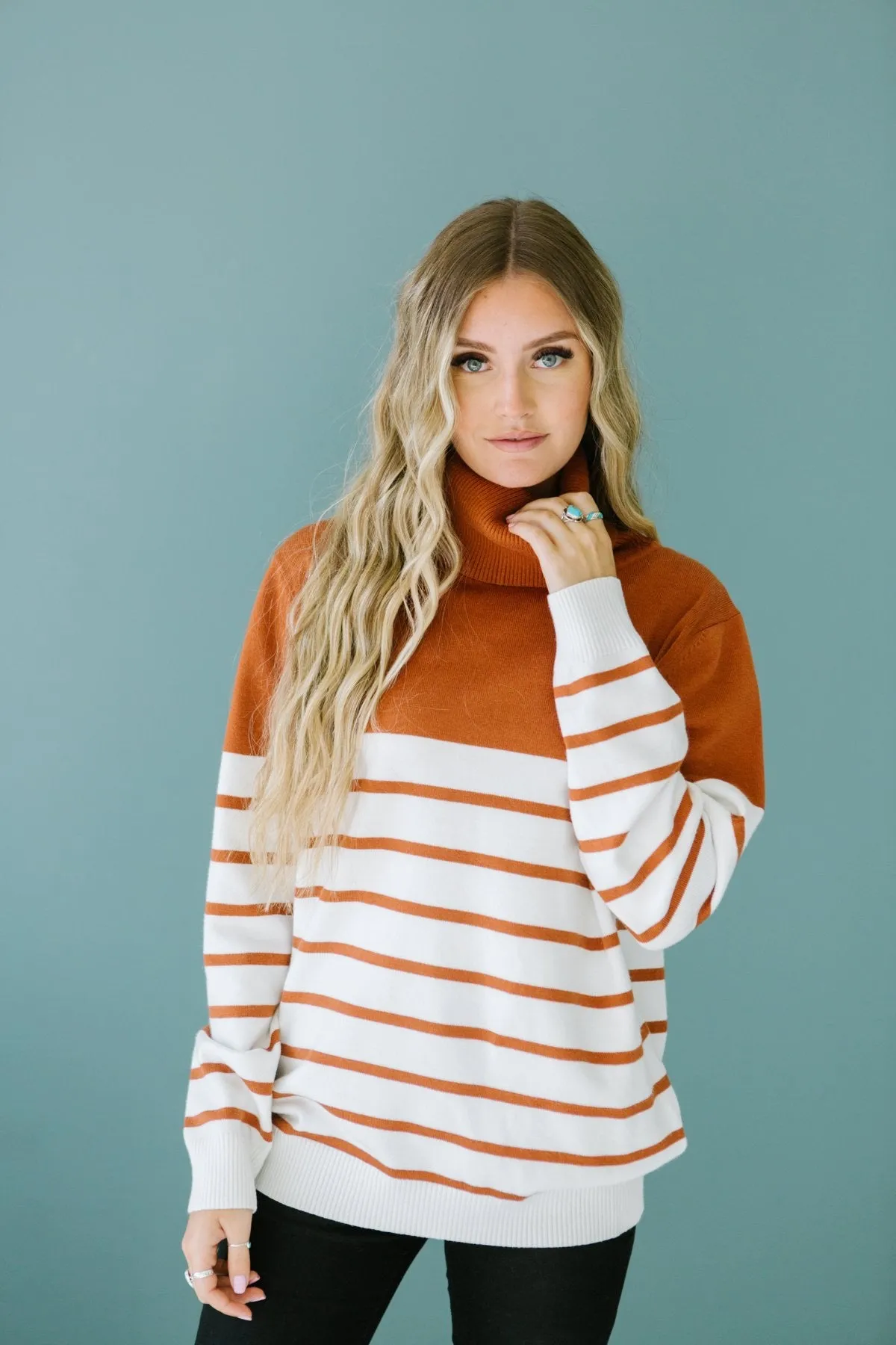 Striped Contrast Turtleneck